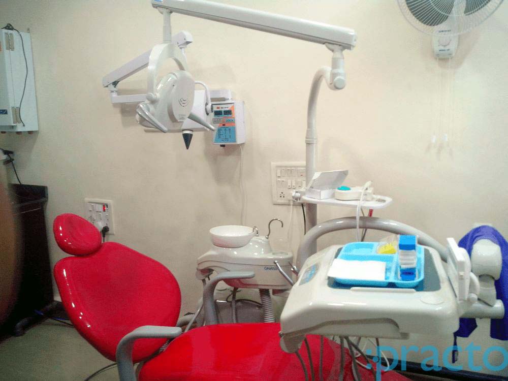 OPD/Ward at Sparkling Smiles Dental Care Mahim Mumbai
