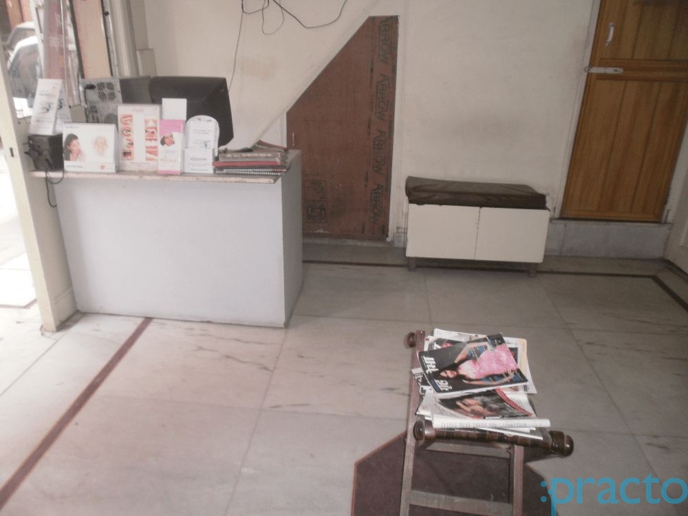 Shree Dental Clinic   Tri Nagar Delhi