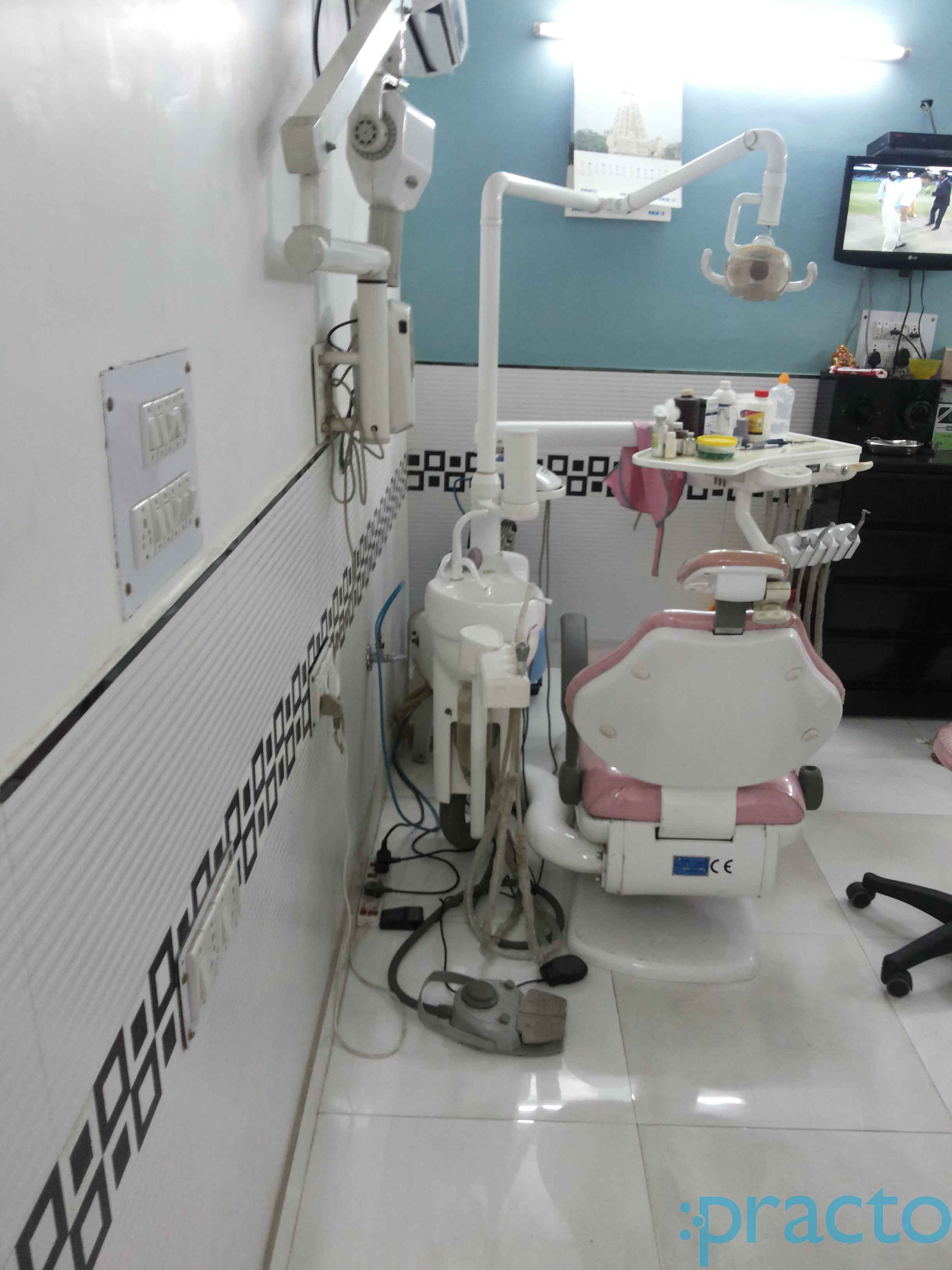 Om Dental Clinic Pandav Nagar Delhi