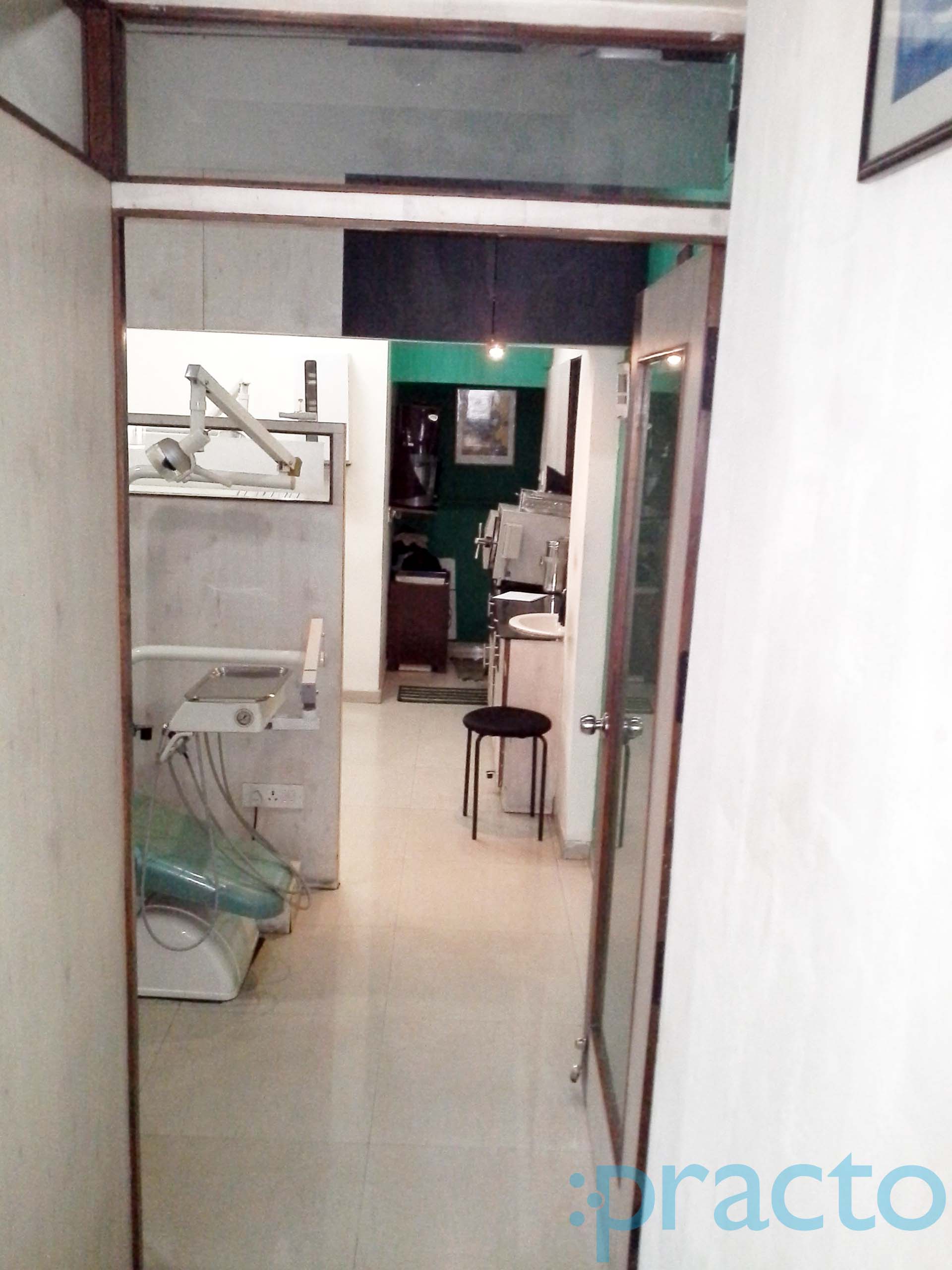 Entrance at Oro Care Dental Speciality Centre Jayamahal Bangalore